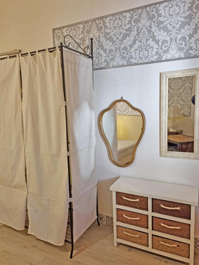 Casa Le Coccole Lägenhet Livorno Exteriör bild