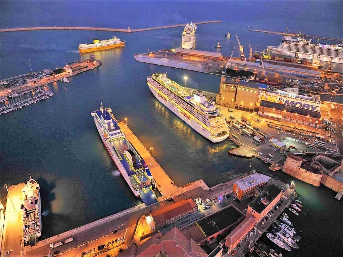 Casa Le Coccole Lägenhet Livorno Exteriör bild