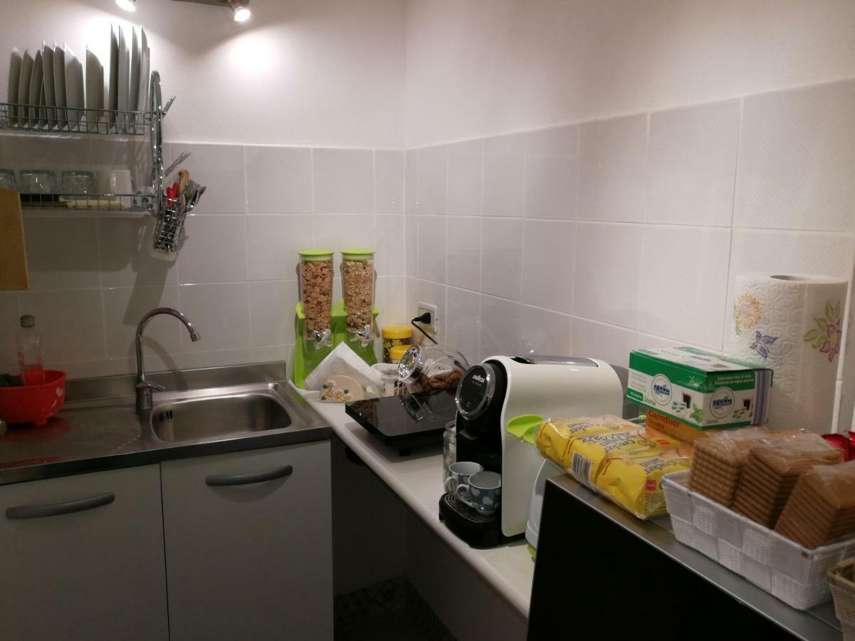 Casa Le Coccole Lägenhet Livorno Exteriör bild